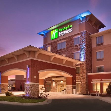 Holiday Inn Express & Suites Overland Park By Ihg Esterno foto