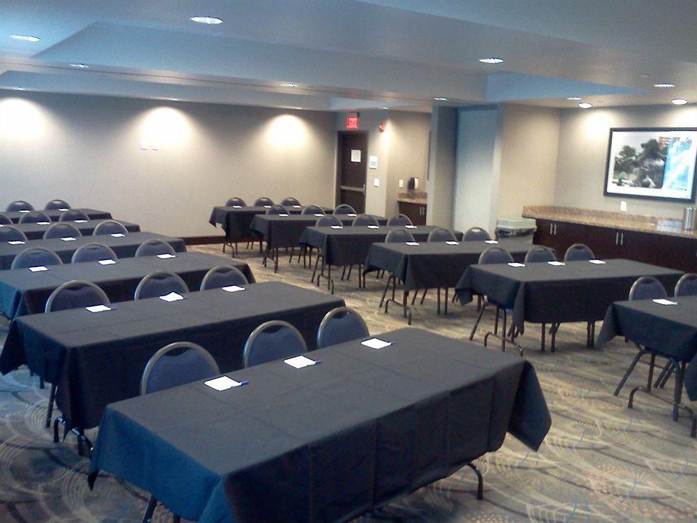 Holiday Inn Express & Suites Overland Park By Ihg Esterno foto