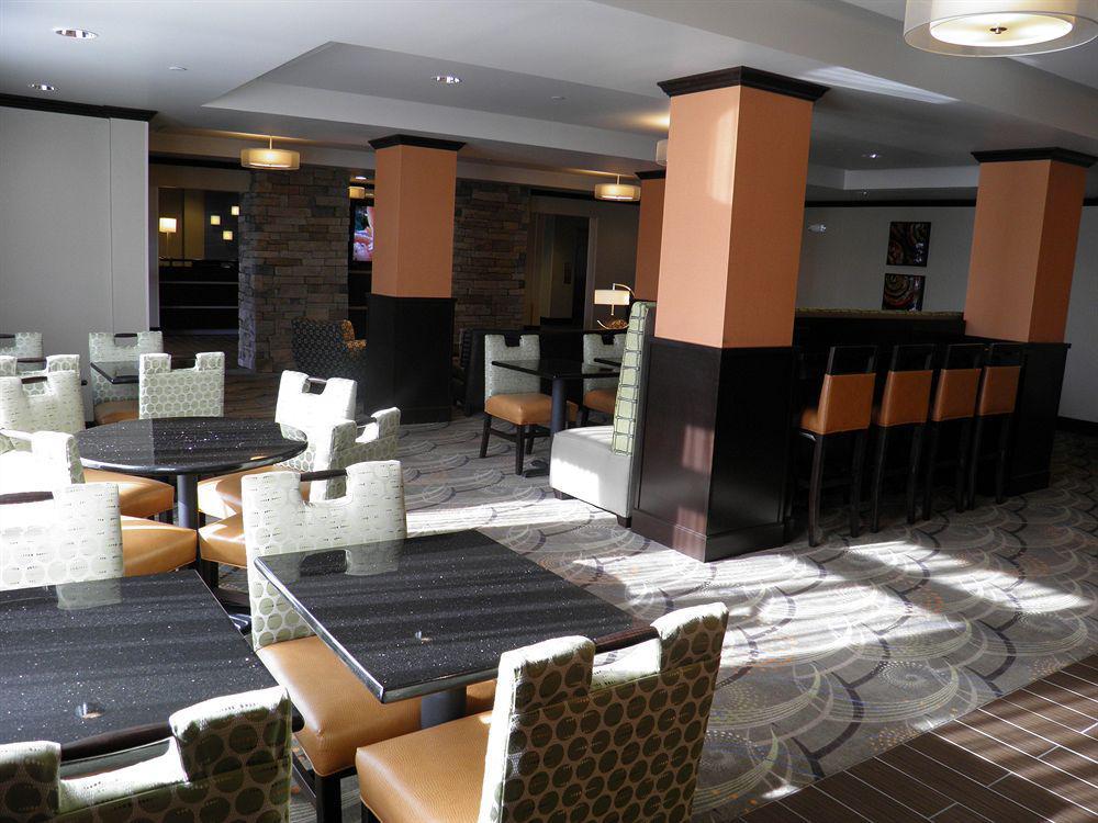 Holiday Inn Express & Suites Overland Park By Ihg Esterno foto
