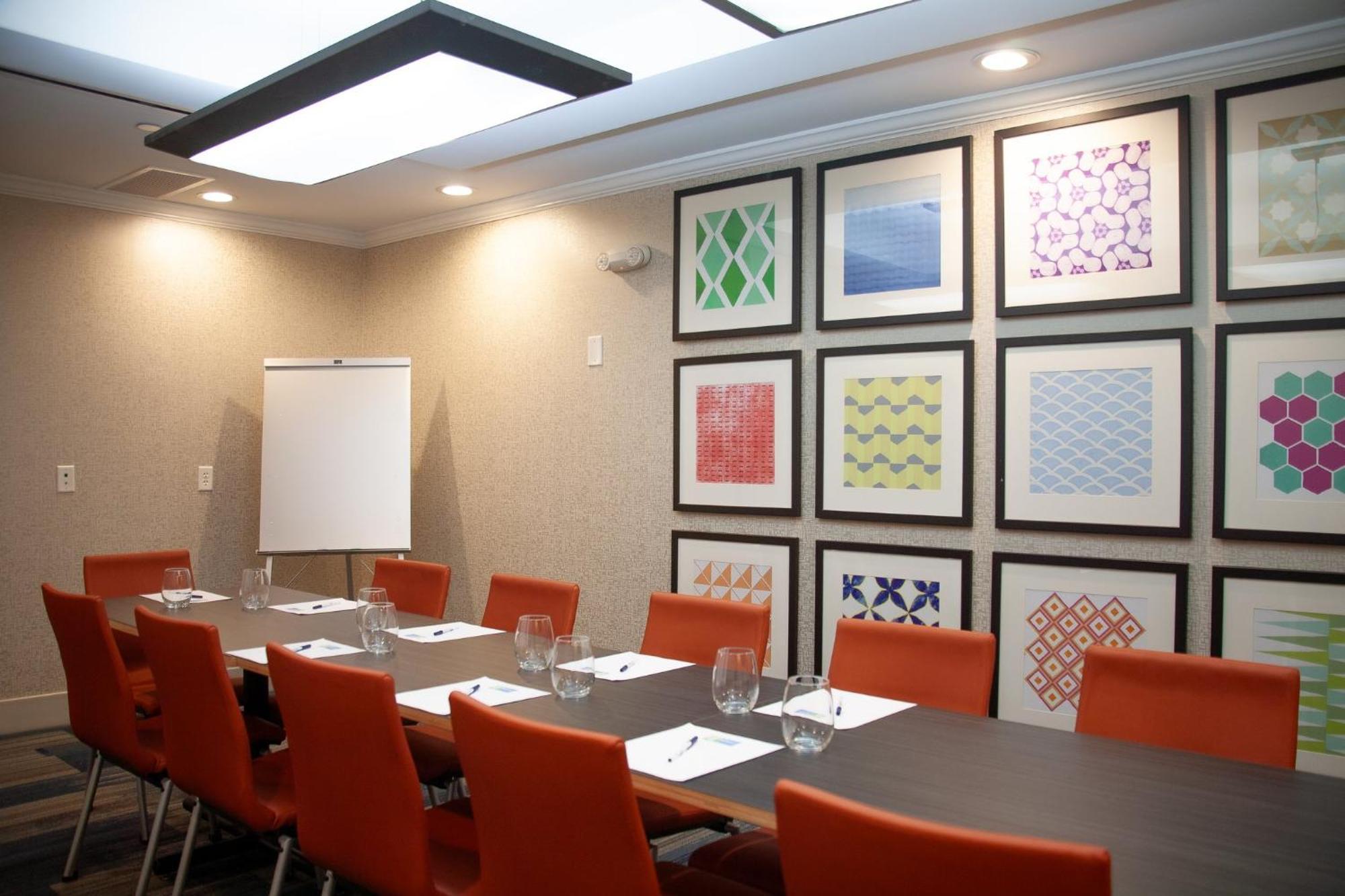 Holiday Inn Express & Suites Overland Park By Ihg Esterno foto
