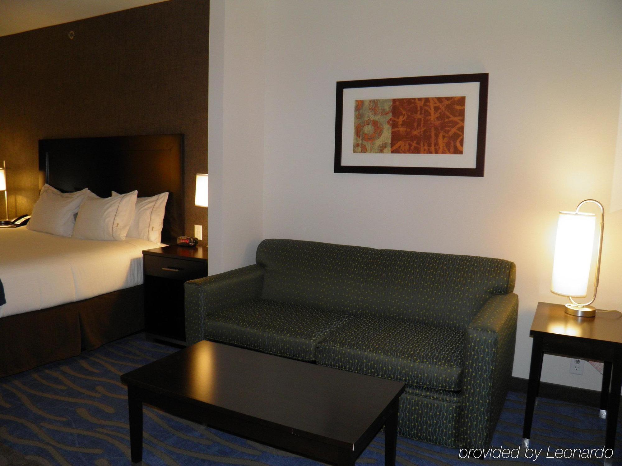 Holiday Inn Express & Suites Overland Park By Ihg Esterno foto