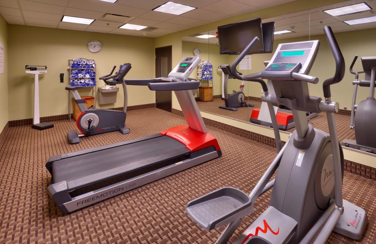 Holiday Inn Express & Suites Overland Park By Ihg Esterno foto